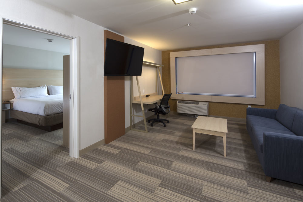 Holiday Inn Express & Suites La Porte By Ihg Esterno foto