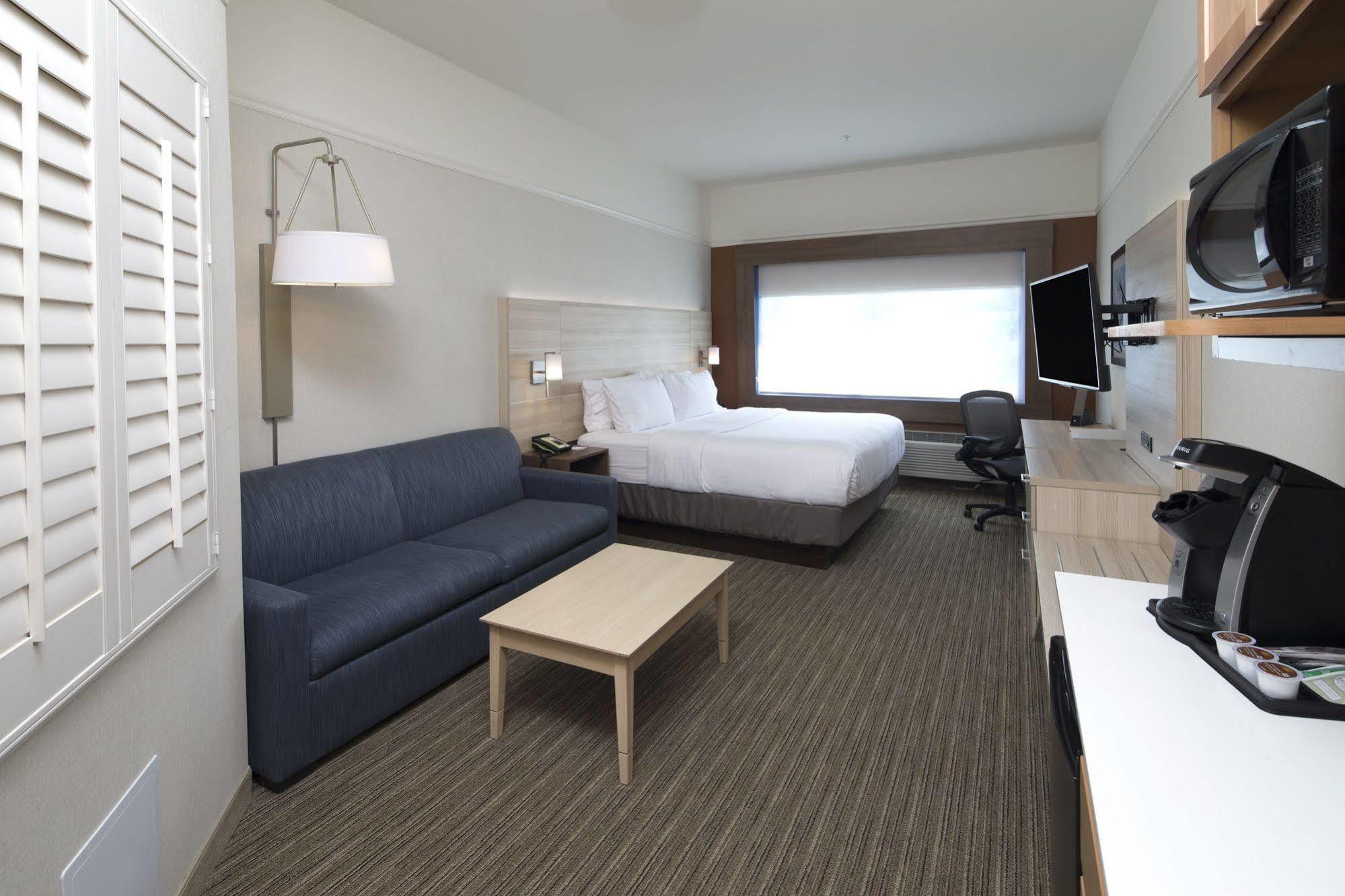 Holiday Inn Express & Suites La Porte By Ihg Esterno foto